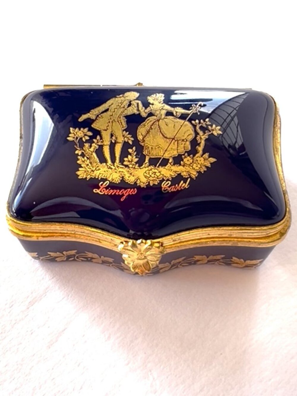 Limoges (France) Cobalt Blue 22K Gold Porcelain Trinket Box